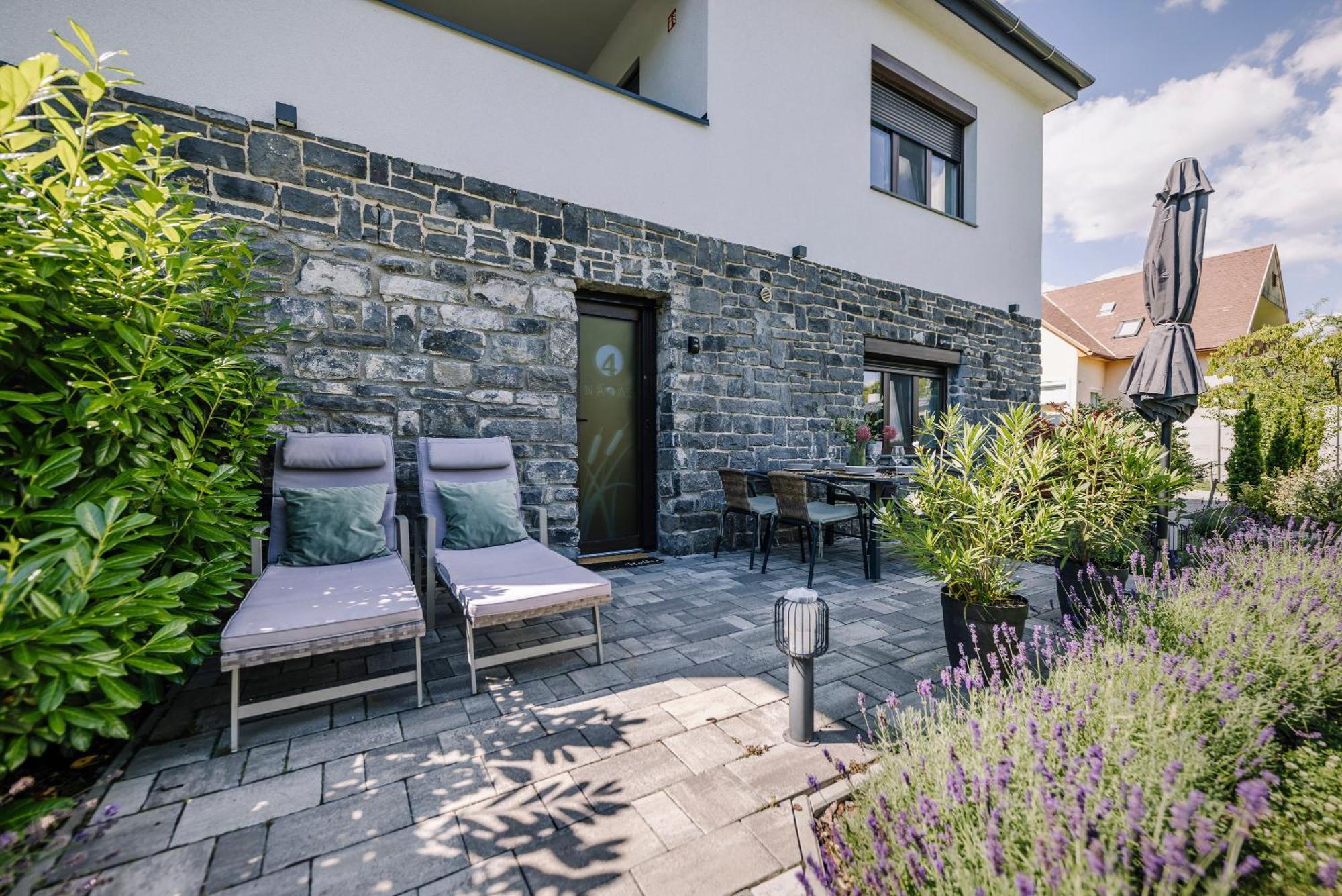 Nadas Center Home Badacsony Bytom Extérieur photo