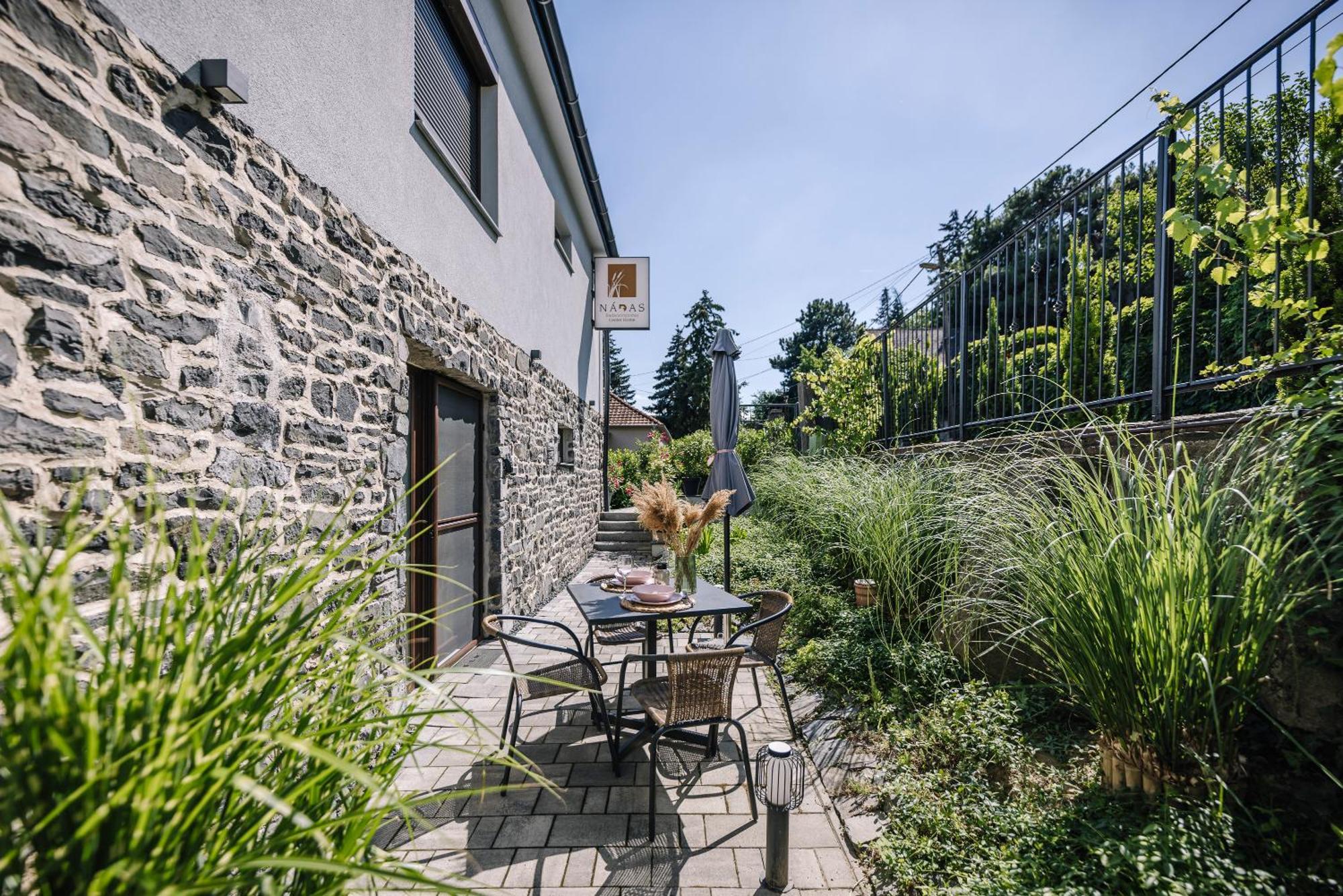 Nadas Center Home Badacsony Bytom Extérieur photo